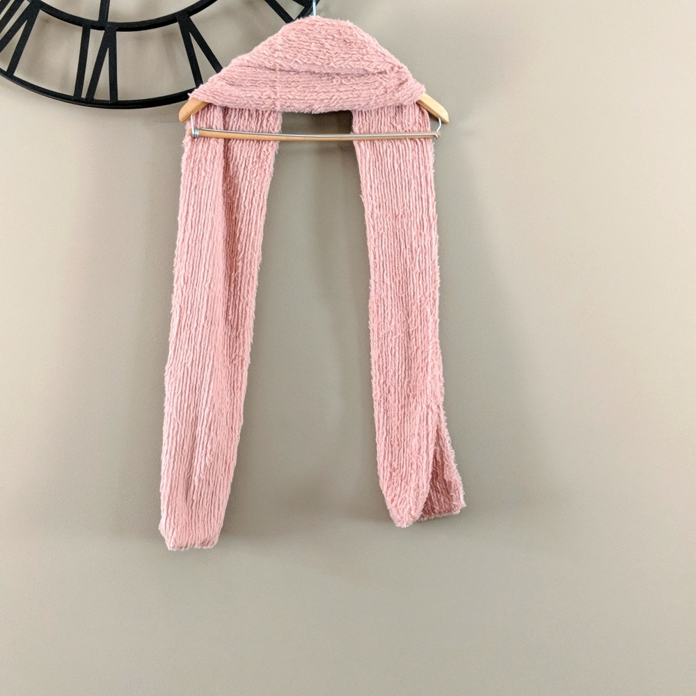 $3 with any bundle Pink fluffy Italy Design Scarf